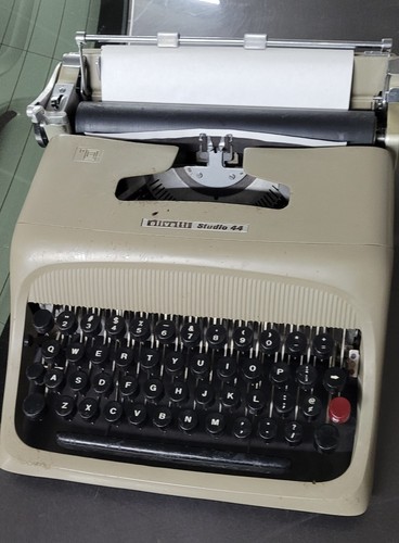 Olivetti studio original - olivetti, 44