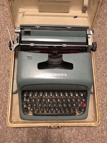 Olivetti studio glossy - studio,