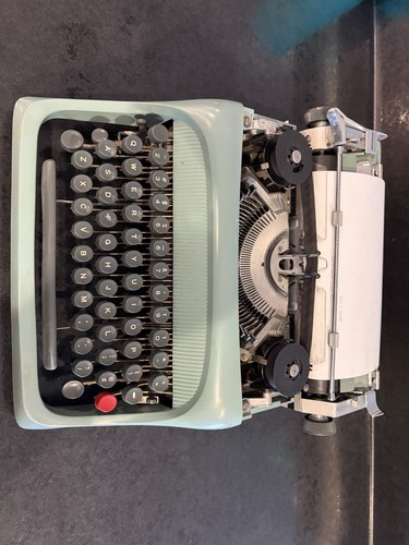 Olivetti studio vintage - studio, 44