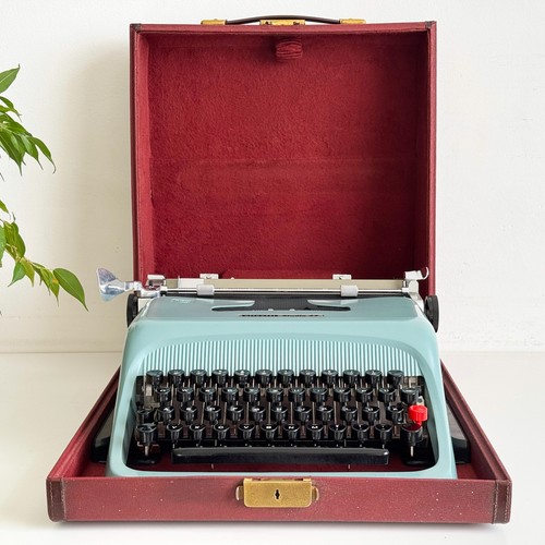 Olivetti studio - 44, |